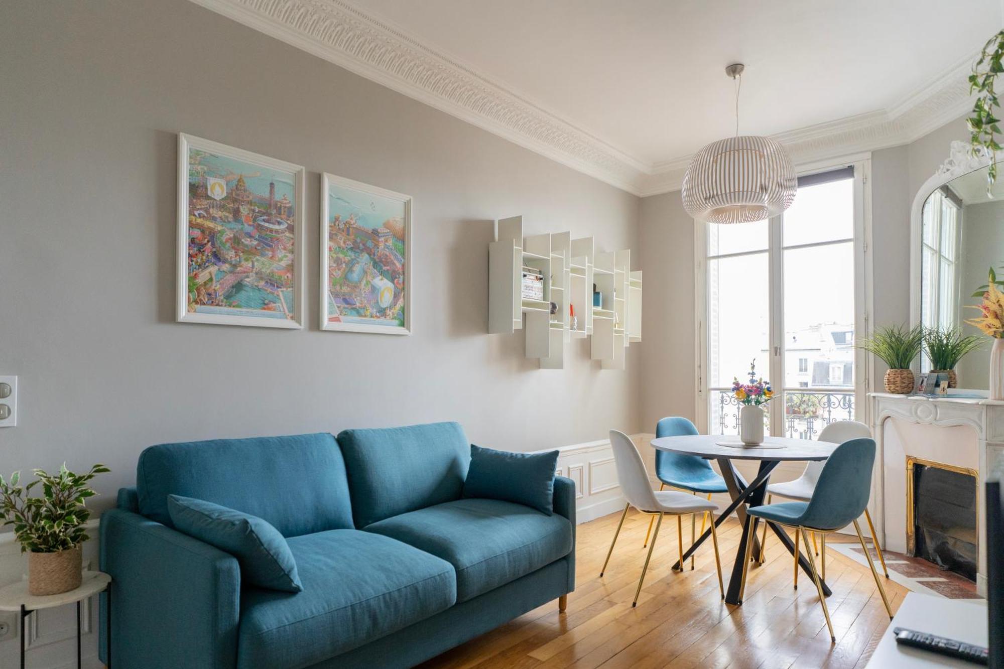 Luxury And Comfort In The Heart Of París