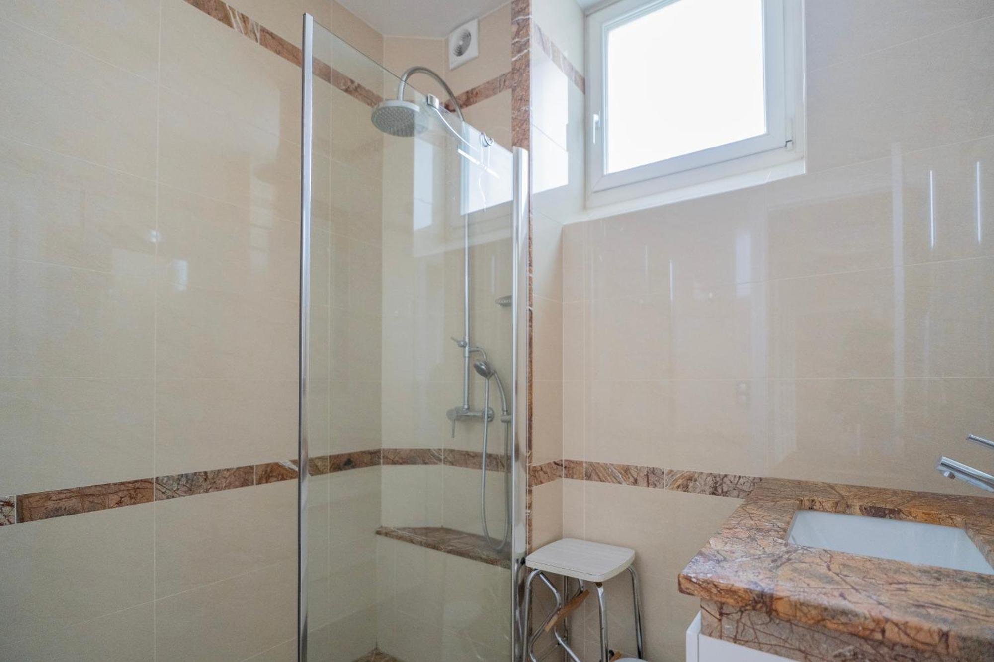 Luxury And Comfort In The Heart Of Appartement